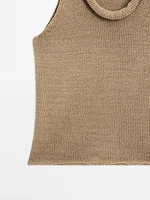 Crop top with neck detail