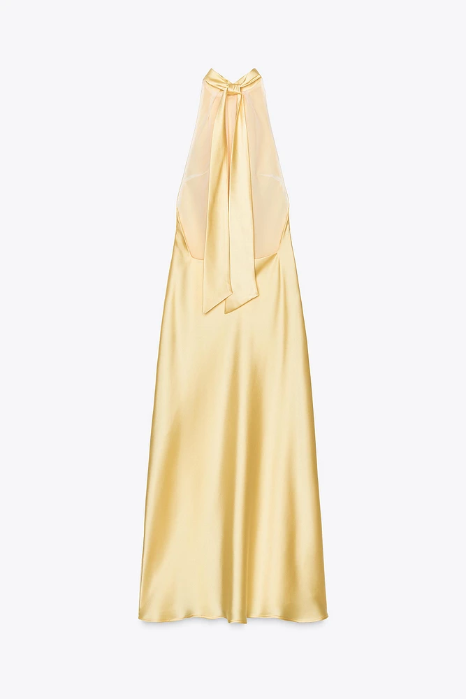 ROBE MIDI HALTER SATINÉE
