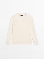 Knit 100% cashmere V-neck sweater