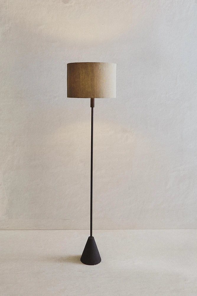 LAMPADAIRE MÉTAL