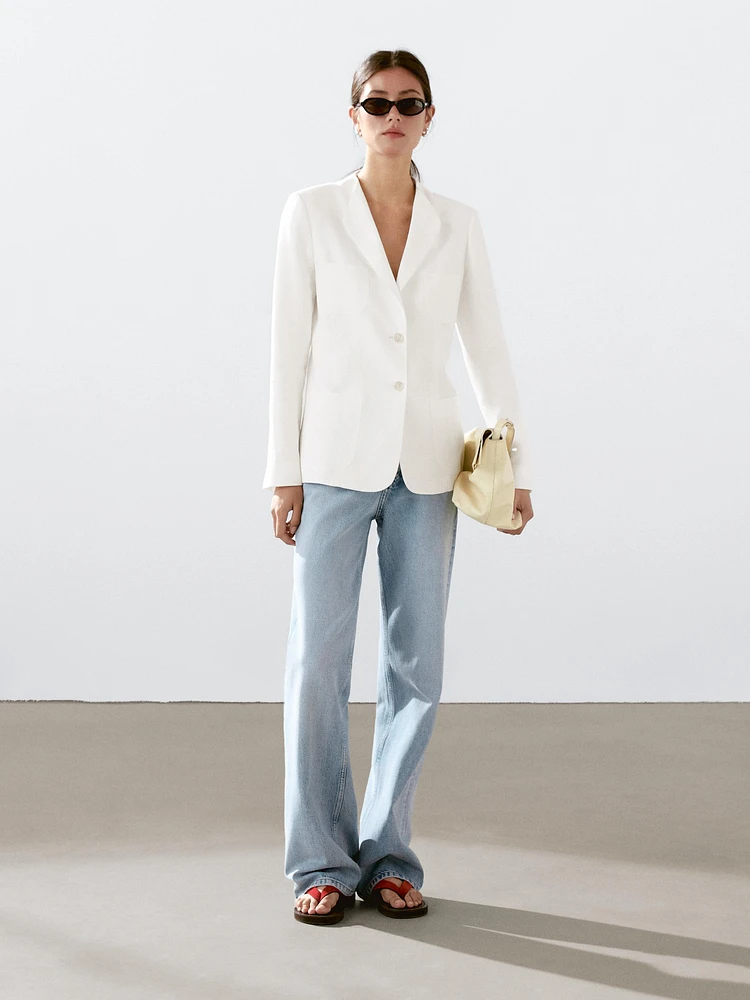 100% linen blazer with lapel detail