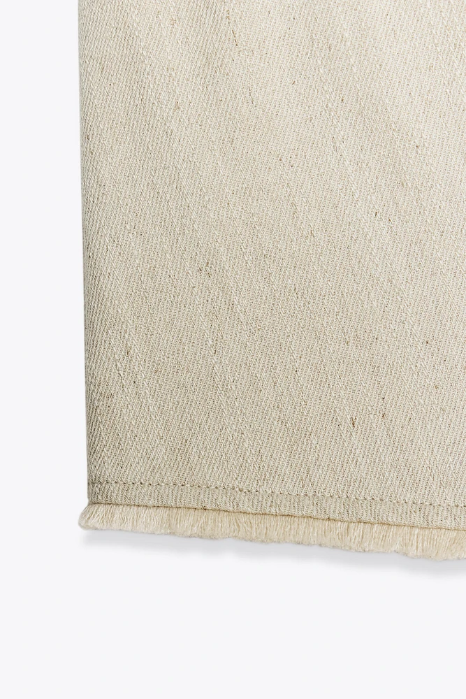 LINEN FRAYED RUSTIC VEST