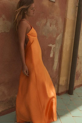 ROBE MI-LONGUE SATINÉE