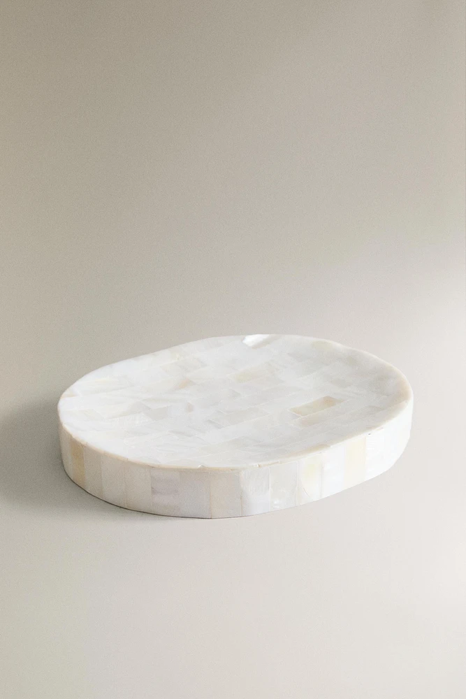 MOTHER-OF-PEARL-EFFECT BATHROOM SOAP DISH