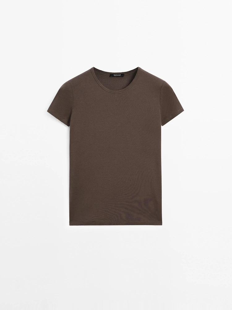 Short sleeve T-shirt with trim details