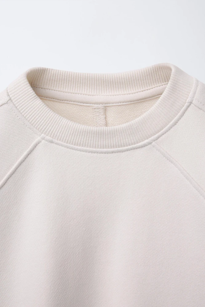 PLAIN CUT-OUT SWEATSHIRT
