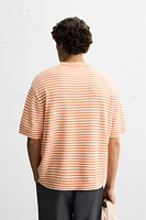 T-SHIRT EN MAILLE À TEXTURE RAYURES