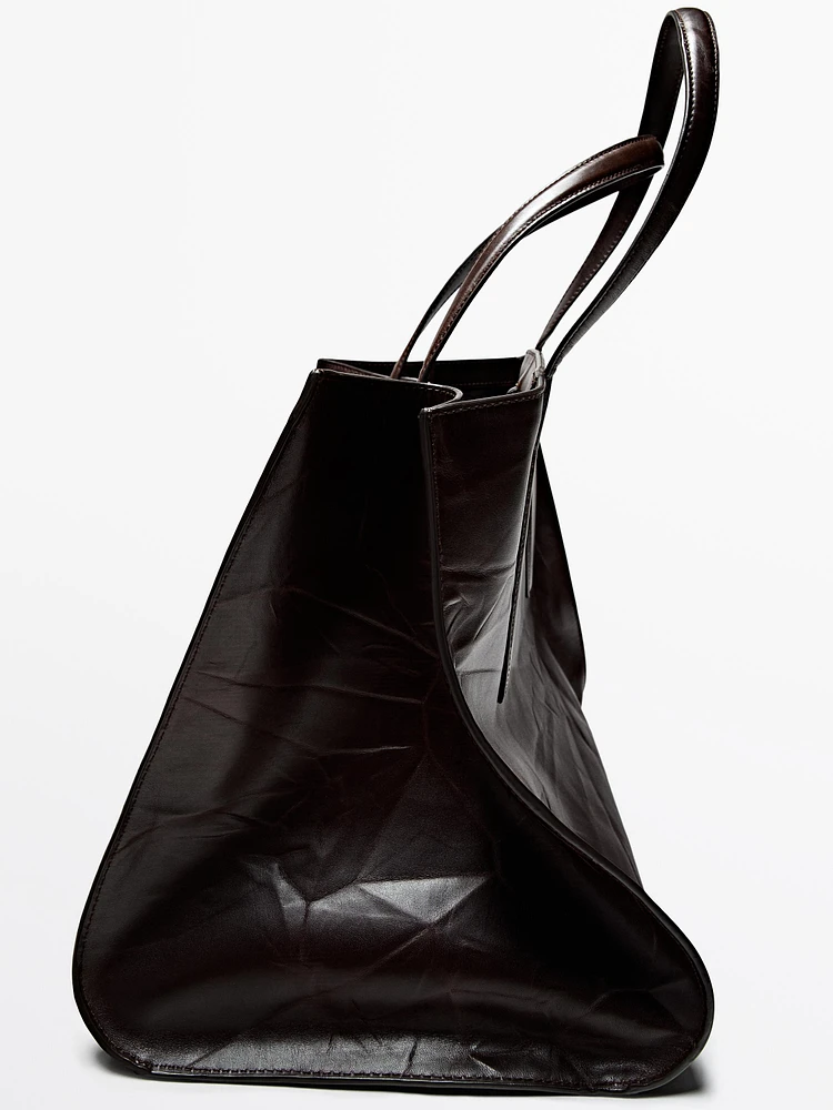 Grand sac effet craquelé en cuir nappa