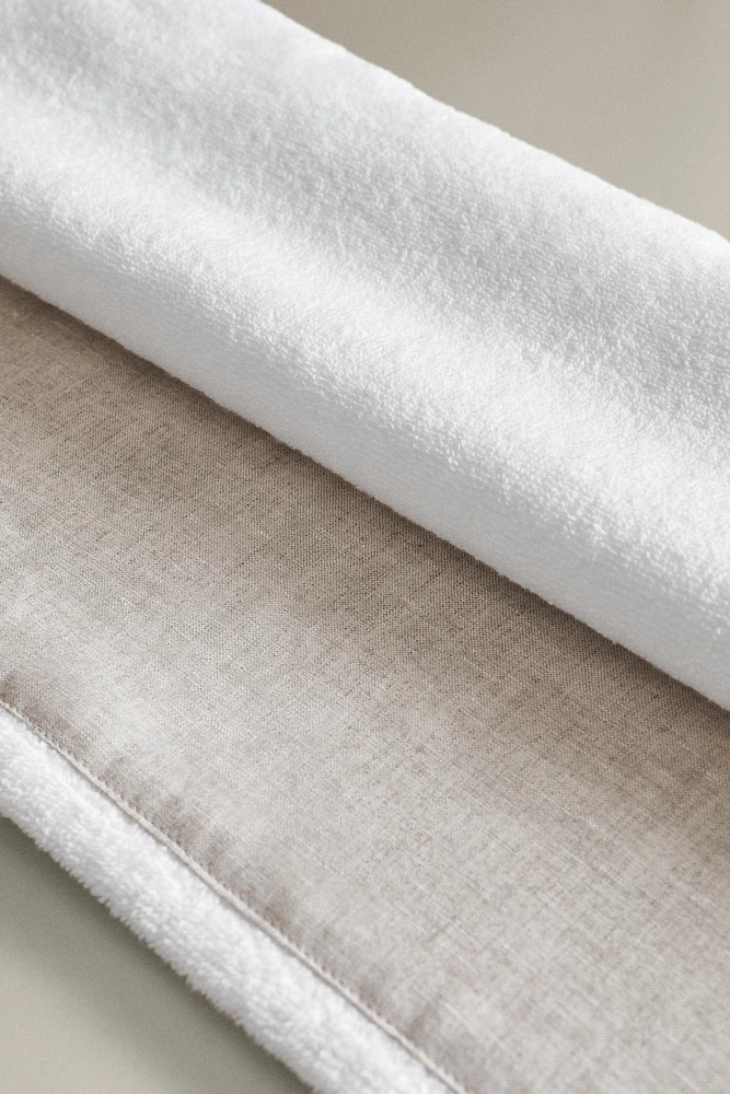 COTTON AND LINEN BATH TOWEL