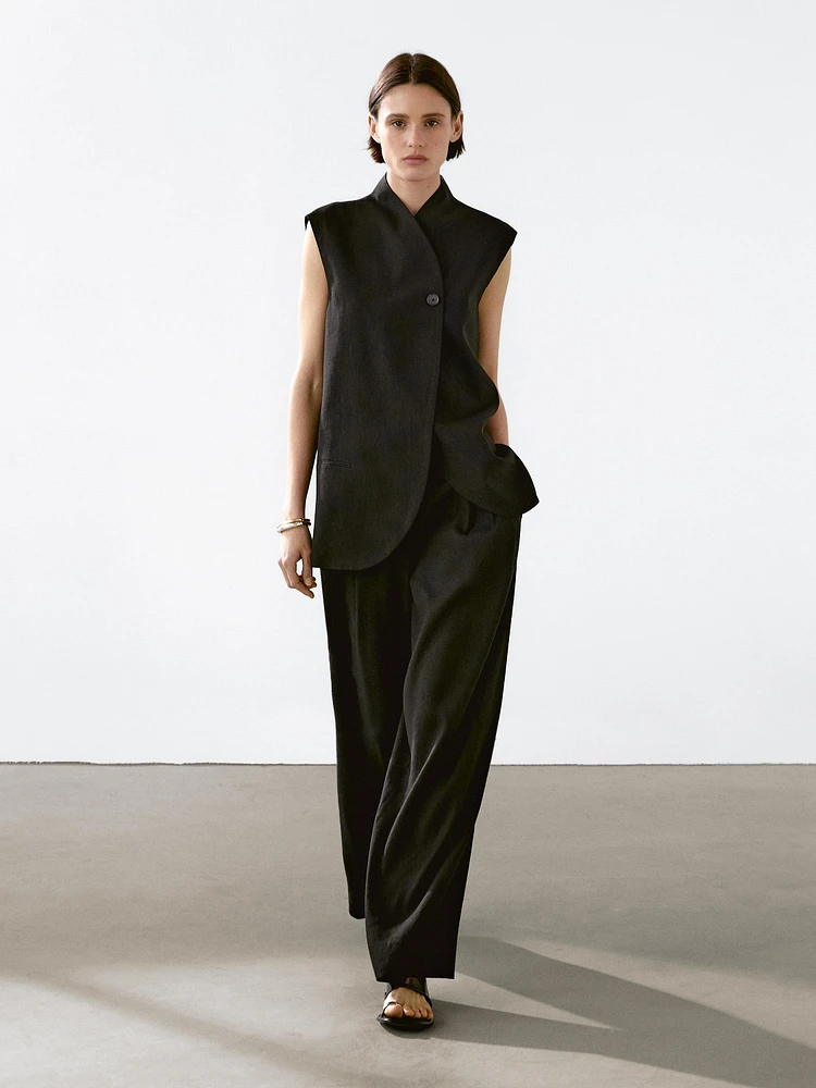 Linen blend high neck waistcoat