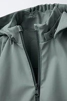 RUBBERIZED RAINCOAT WITH REMOVABLE HOOD