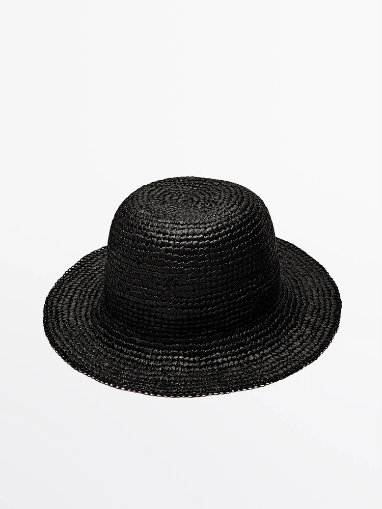 Raffia hat with bow