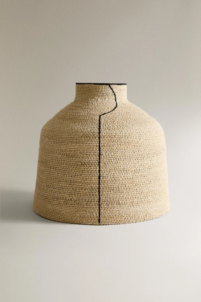 WIDE SEAGRASS VASE WITH LINE