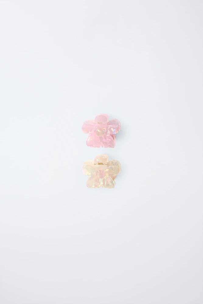 TWO-PACK OF FLOWER HAIR CLIPS