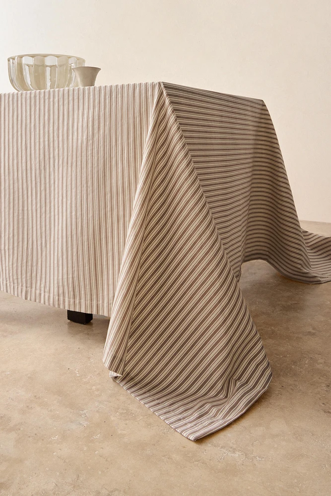 STRIPED JACQUARD TABLECLOTH