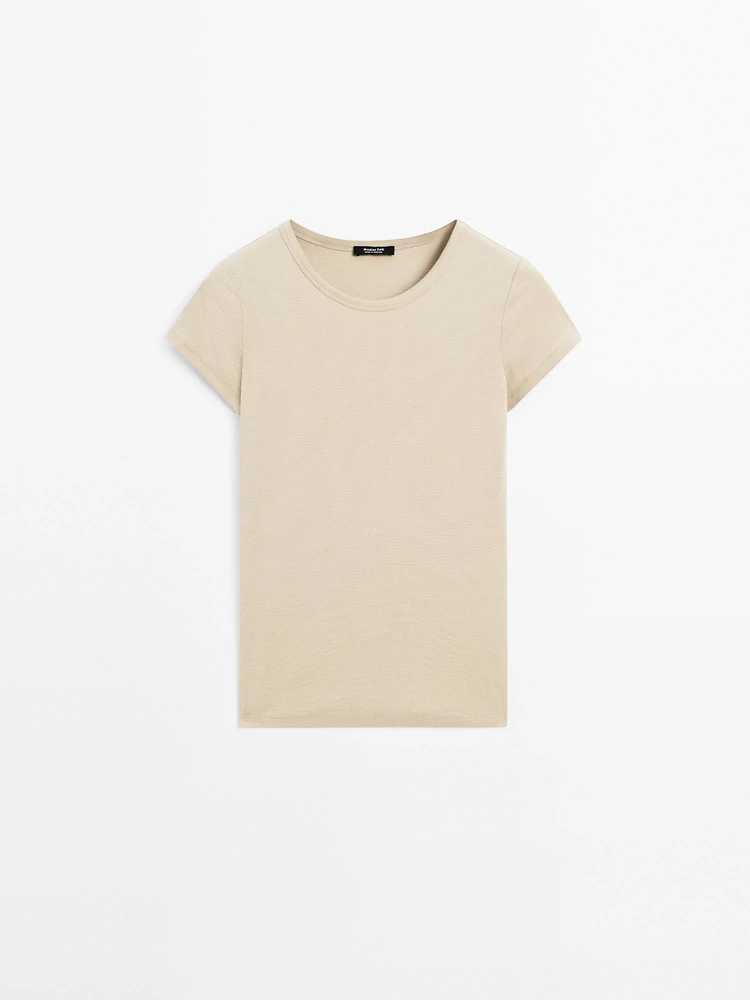 Short sleeve cotton blend T-shirt