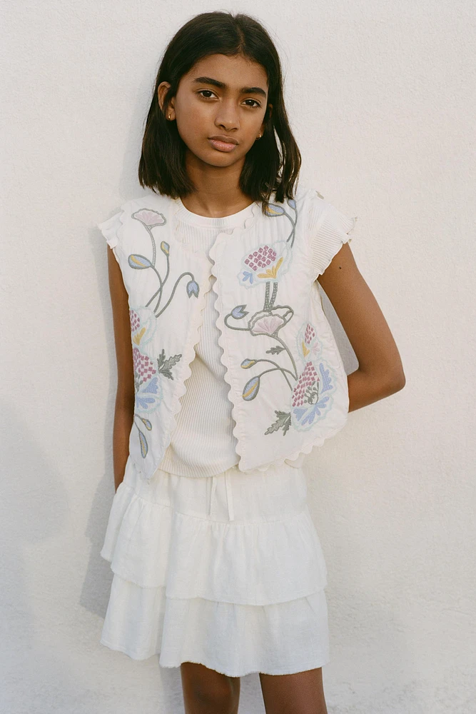 FLORAL EMBROIDERED VEST