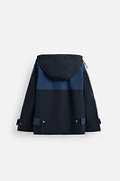 PARKA COLOR BLOCK CAPUCHE