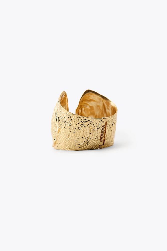 DOUBLE SHELL RIGID BRACELET