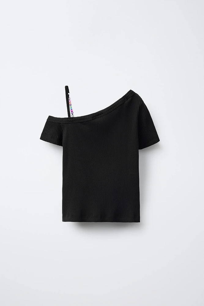 ASYMMETRICAL RIBBED BEADED TOP