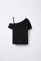 ASYMMETRICAL RIBBED BEADED TOP