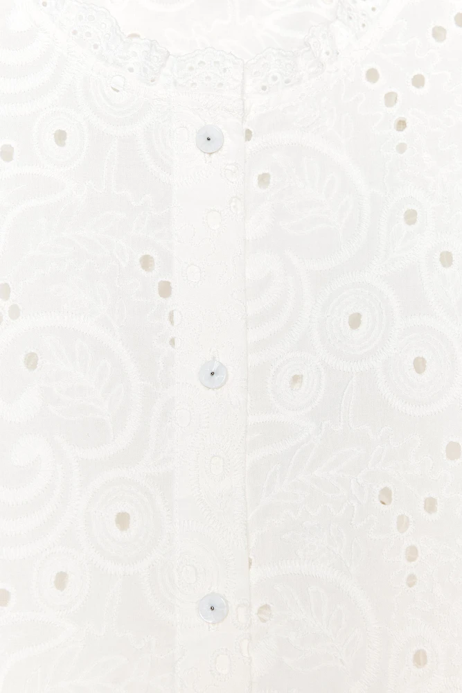 EMBROIDERED EYELET TOP