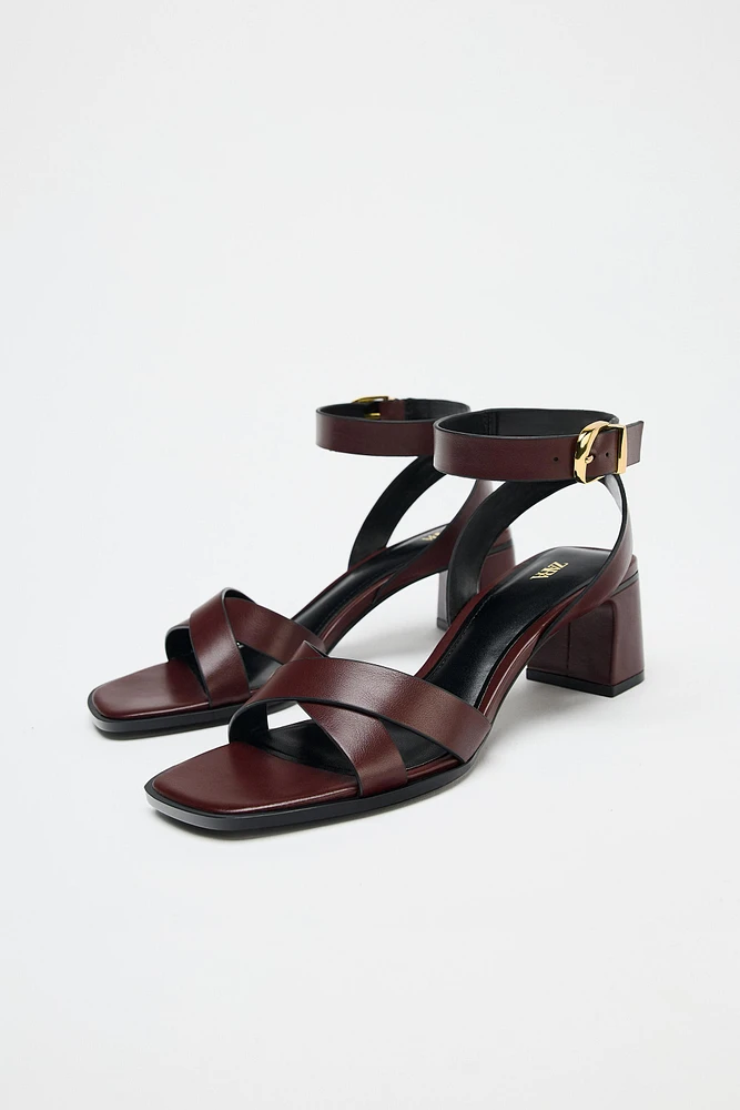 BUCKLED WIDE HEELED SANDALS