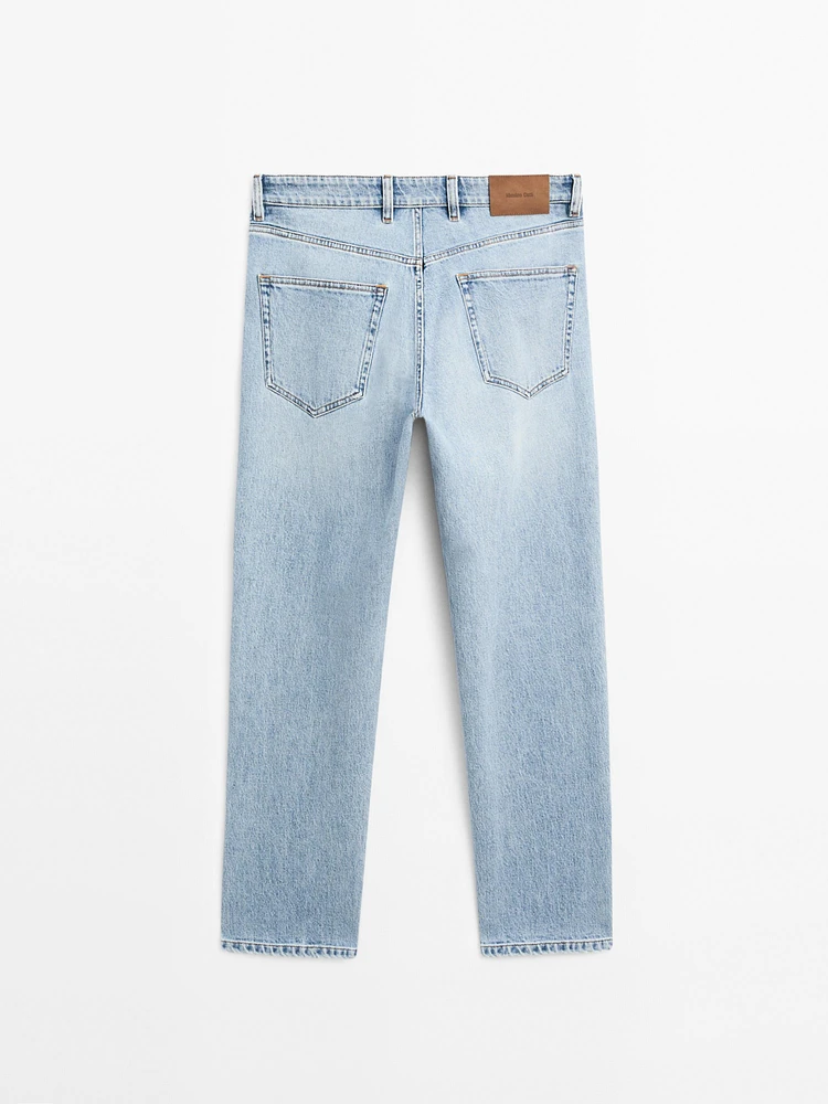 Tapered fit jeans