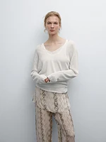 100% linen knit V-neck sweater