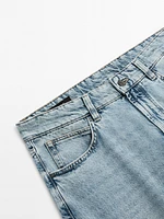 Tapered fit jeans