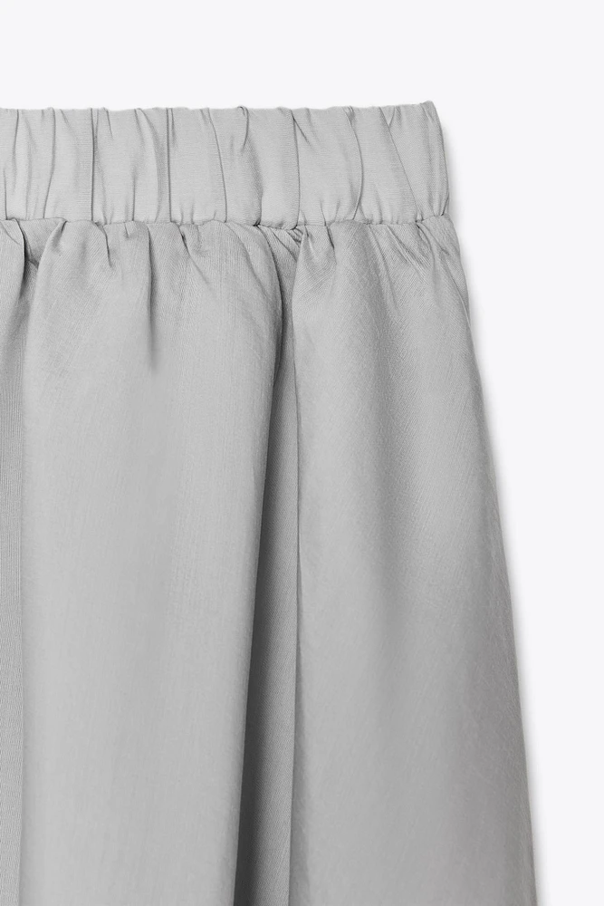 JUPE MIDI FLUIDE VOLUME