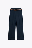 PANTALON À REVERS ET CEINTURE