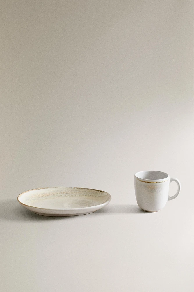 TASSE À CAFÉ ET SOUCOUPE