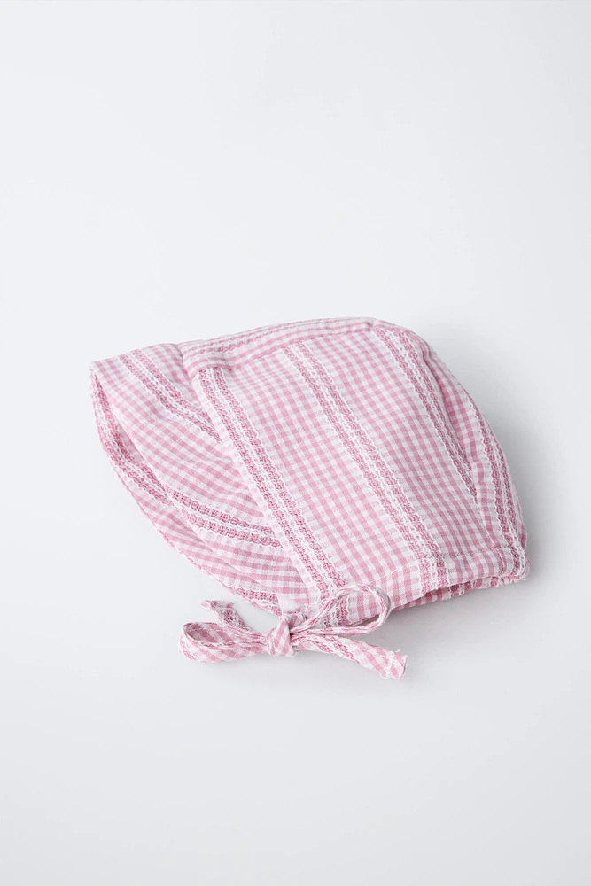 BONNET À CARREAUX VICHY BRODÉ