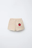 BERMUDA EN MAILLE FRAISE CROCHET