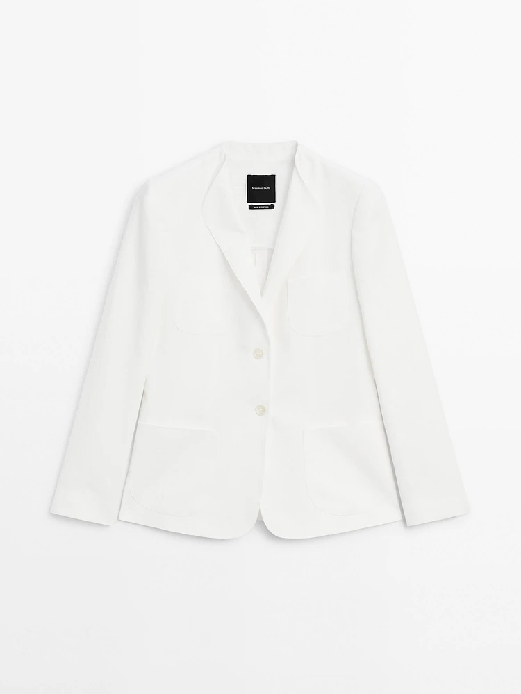100% linen blazer with lapel detail