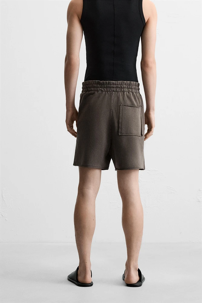 WASHED RELAXED FIT SHORTS