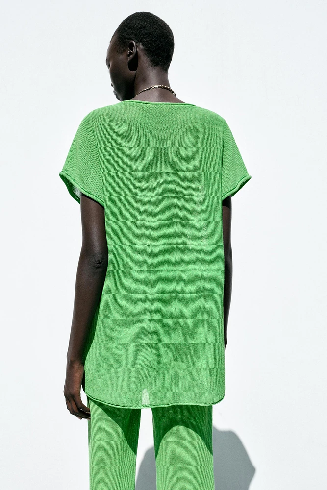 TOP EN MAILLE MANCHES LARGES