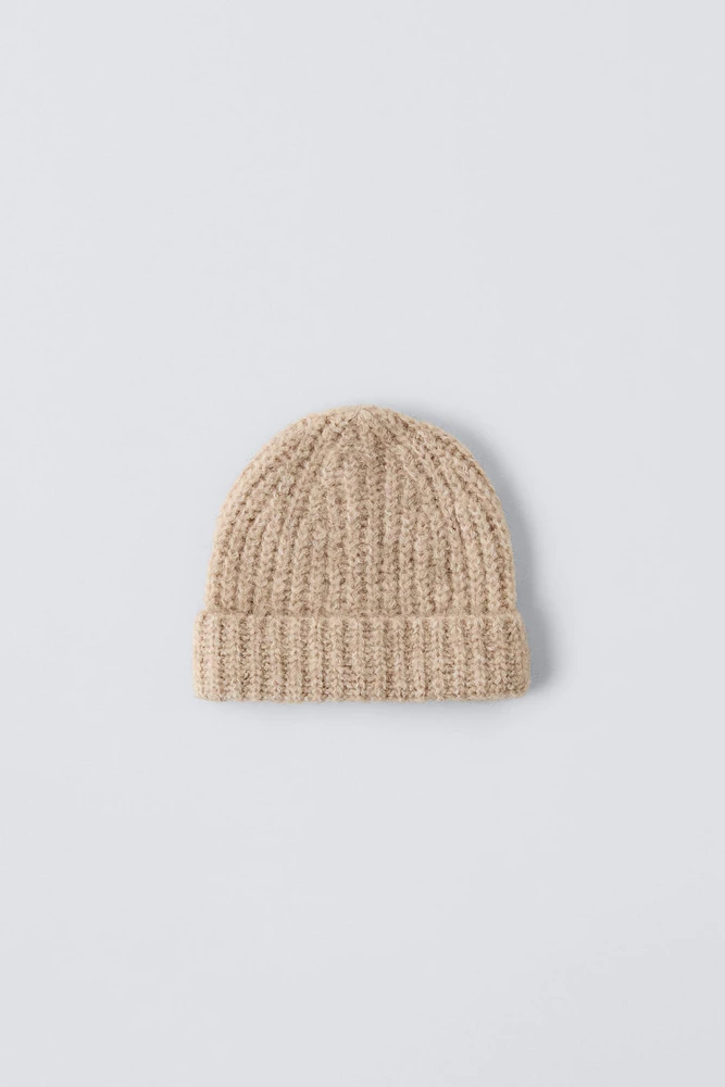 KNIT HAT