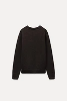 CASHMERE AND WOOL BLEND BASIC SWEATER