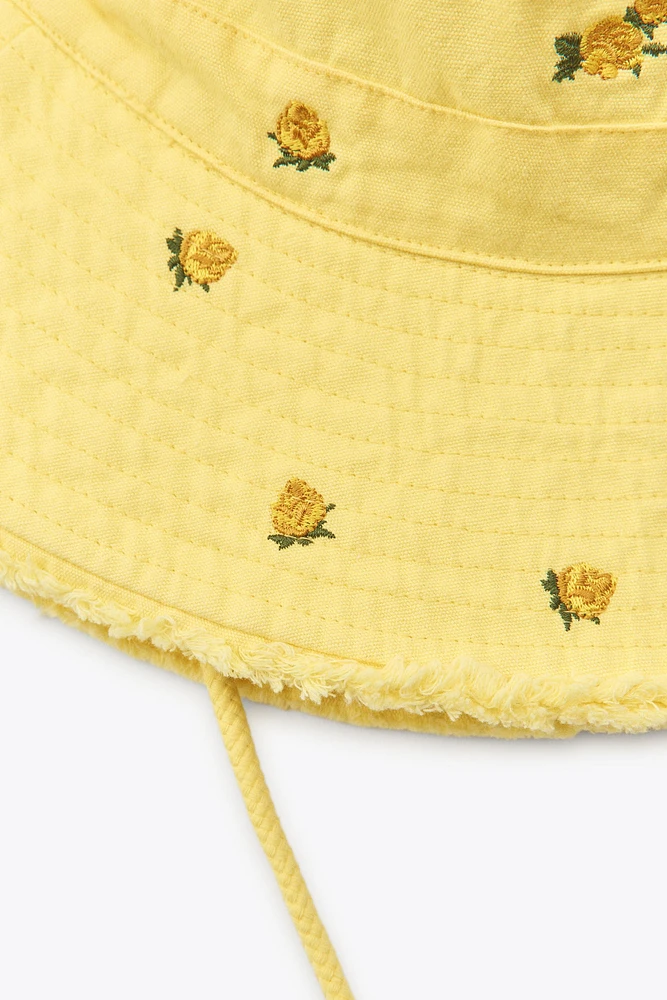 FLORAL EMBROIDERY BUCKET HAT
