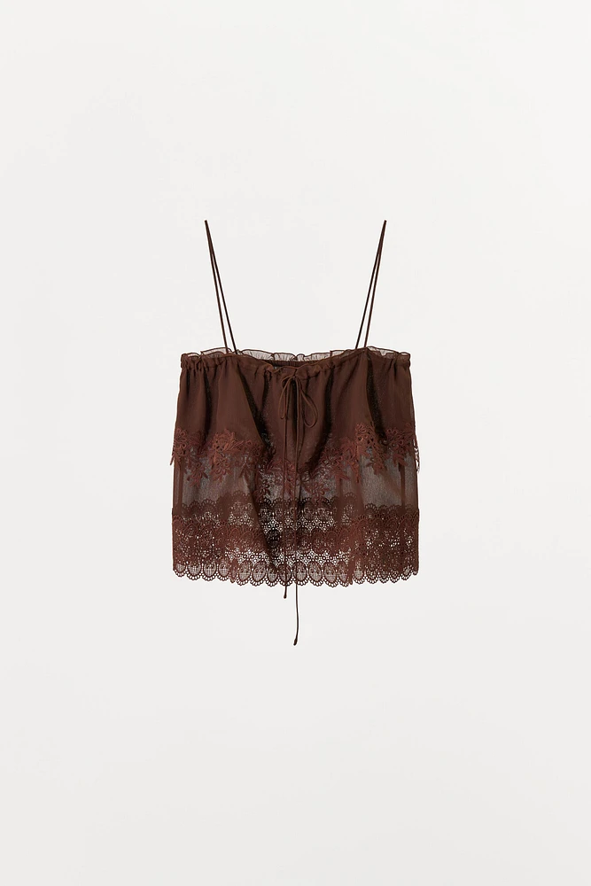 TOP À BRETELLES EN DENTELLE