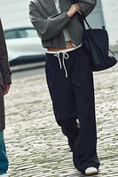 PANTALON LARGE À TAILLE DOUBLE