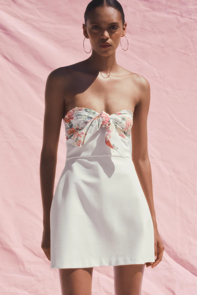 ROBE COURTE FOULARD IMPRIMÉ