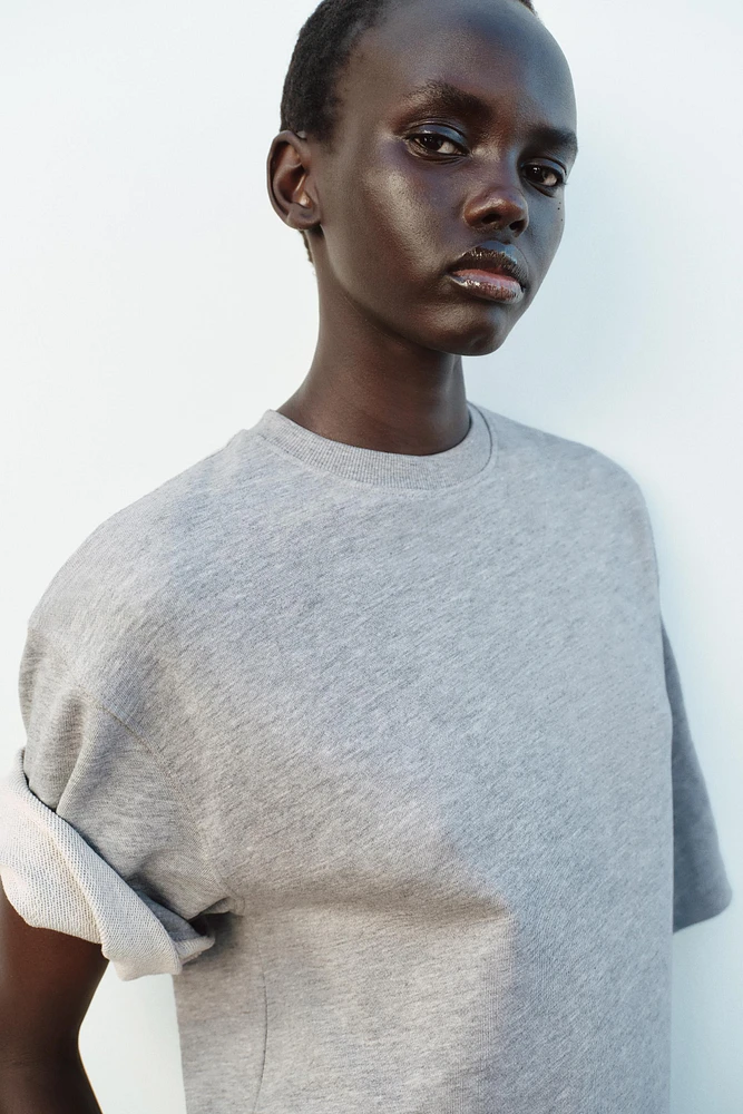 WASHED OVERSIZED SWEATSHIRT