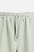 TEXTURED JOGGER SHORTS