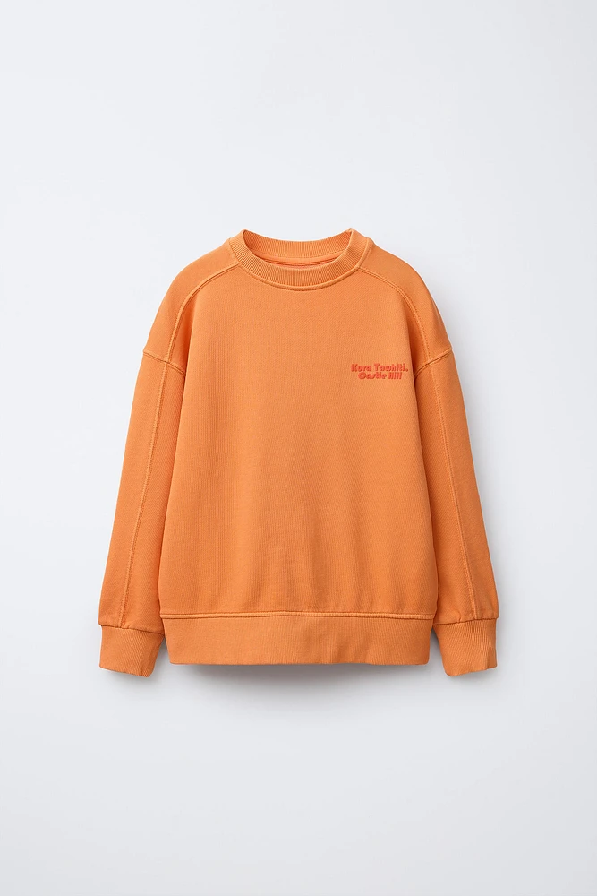 TEXT SWEATSHIRT AND LABEL BERMUDA SET