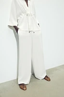 PANTALON EN CRÊPE À JAMBES LARGES