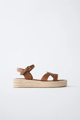 CHUNKY PLATFORM SANDALS