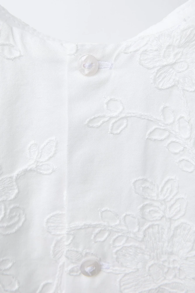 ROBE ET CULOTTE FLEURS BRODÉES